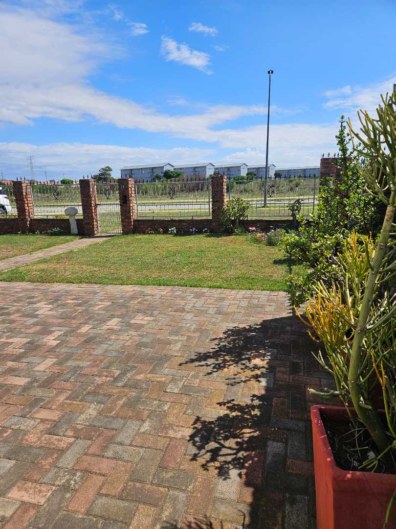 3 Bedroom Property for Sale in Algoa Park Eastern Cape
